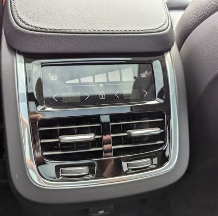 Volvo XC 90 T8 Recharge AWD Ultimate Bright - foto 34