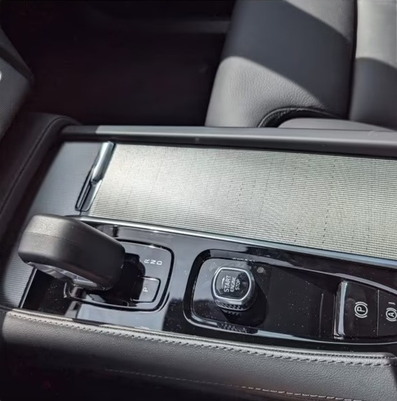 Volvo XC 90 T8 Recharge AWD Ultimate Bright - foto 15