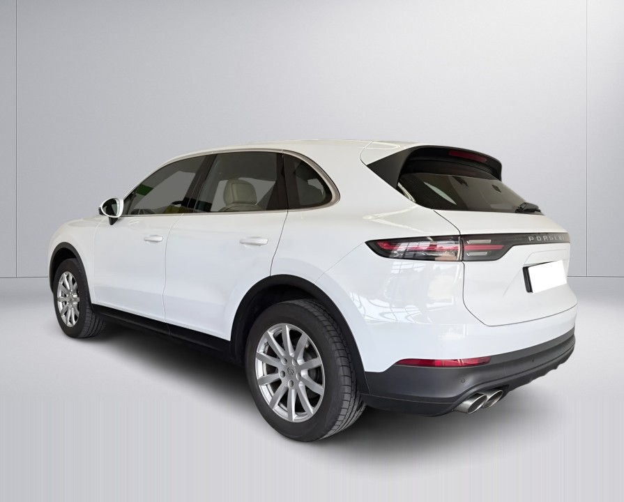 Porsche Cayenne S (4)