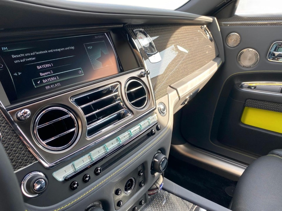 Rolls-Royce Ghost Black Badge - foto 14