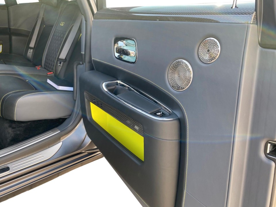 Rolls-Royce Ghost Black Badge - foto 18