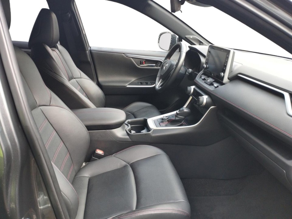 Toyota RAV4 PHEV - foto 11