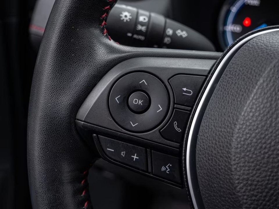 Toyota RAV4 PHEV - foto 13