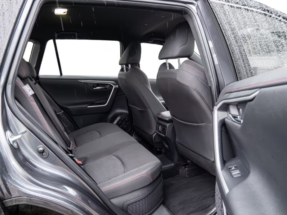 Toyota RAV4 PHEV - foto 26