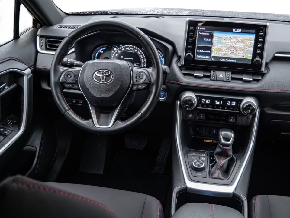 Toyota RAV4 PHEV - foto 8