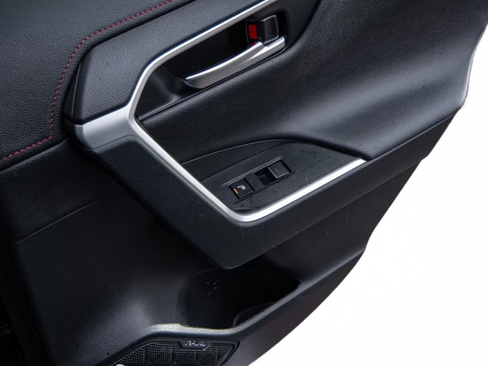 Toyota RAV4 PHEV - foto 33