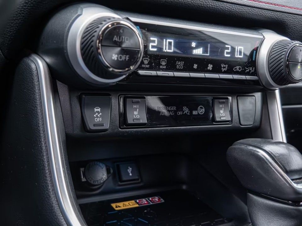 Toyota RAV4 PHEV - foto 21