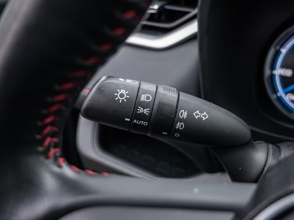 Toyota RAV4 PHEV - foto 15