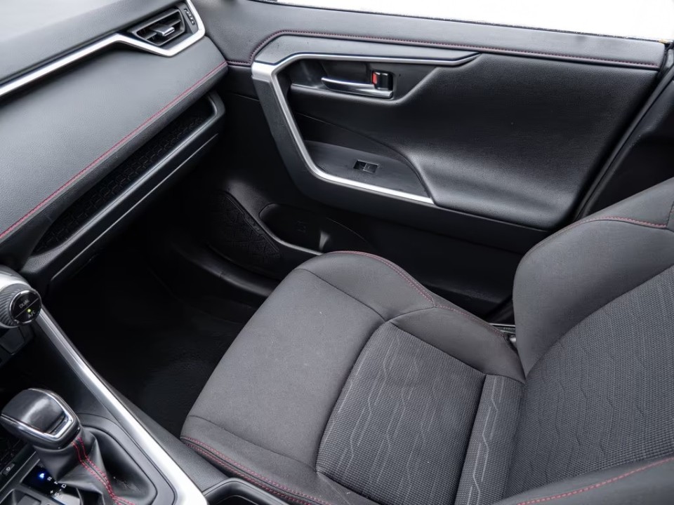 Toyota RAV4 PHEV - foto 25