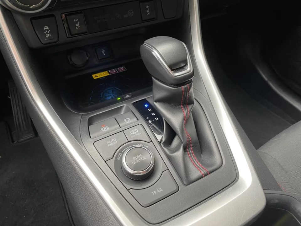 Toyota RAV4 PHEV Style - foto 17