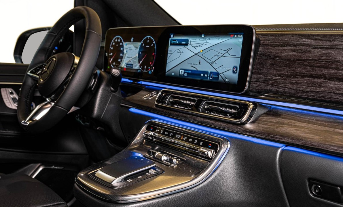 Mercedes-Benz V 300d 4MATIC Extralong Exclusive - foto 21