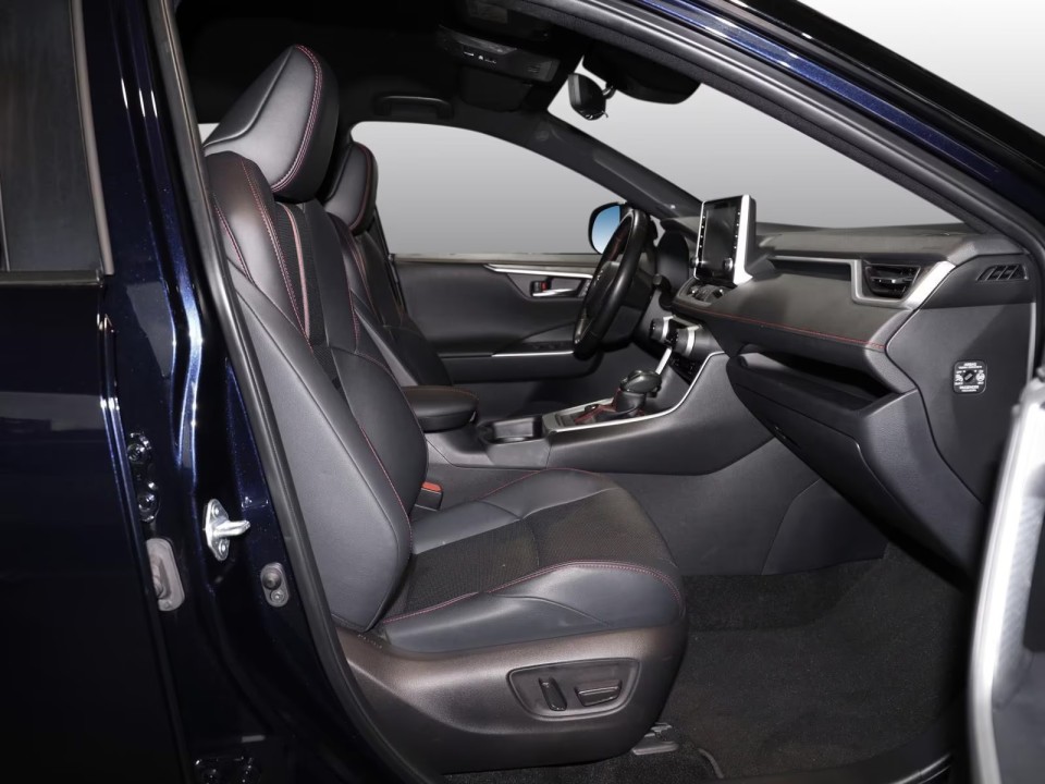 Toyota RAV4 PHEV - foto 8