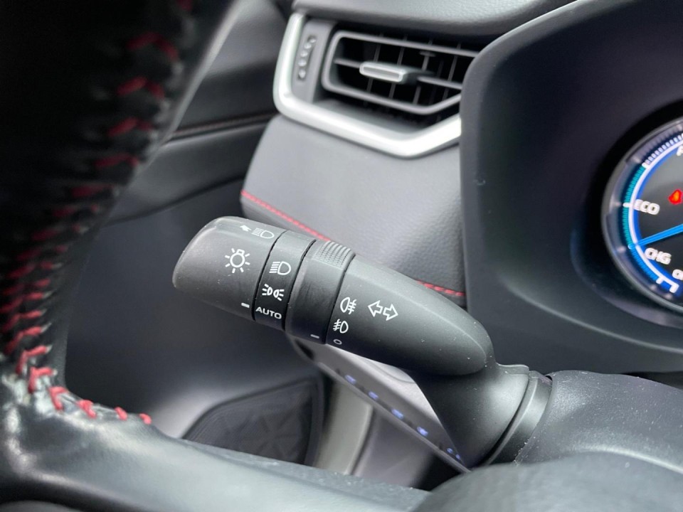 Toyota RAV4 PHEV Style - foto 18