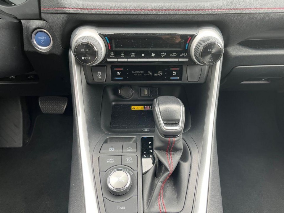 Toyota RAV4 PHEV Style - foto 11