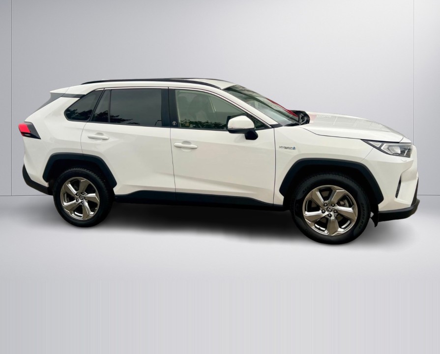 Toyota RAV4 HEV AWD Team D (2)