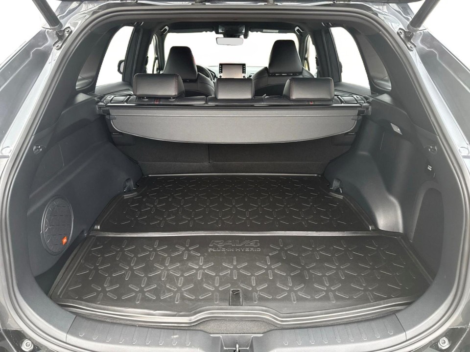 Toyota RAV4 PHEV - foto 13