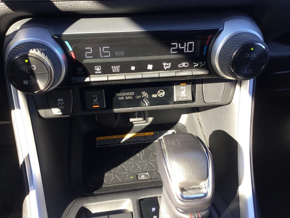 Toyota RAV4 PHEV - foto 10