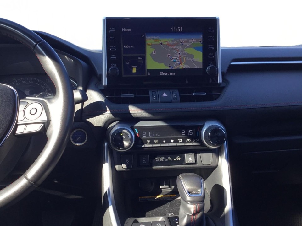 Toyota RAV4 PHEV - foto 9