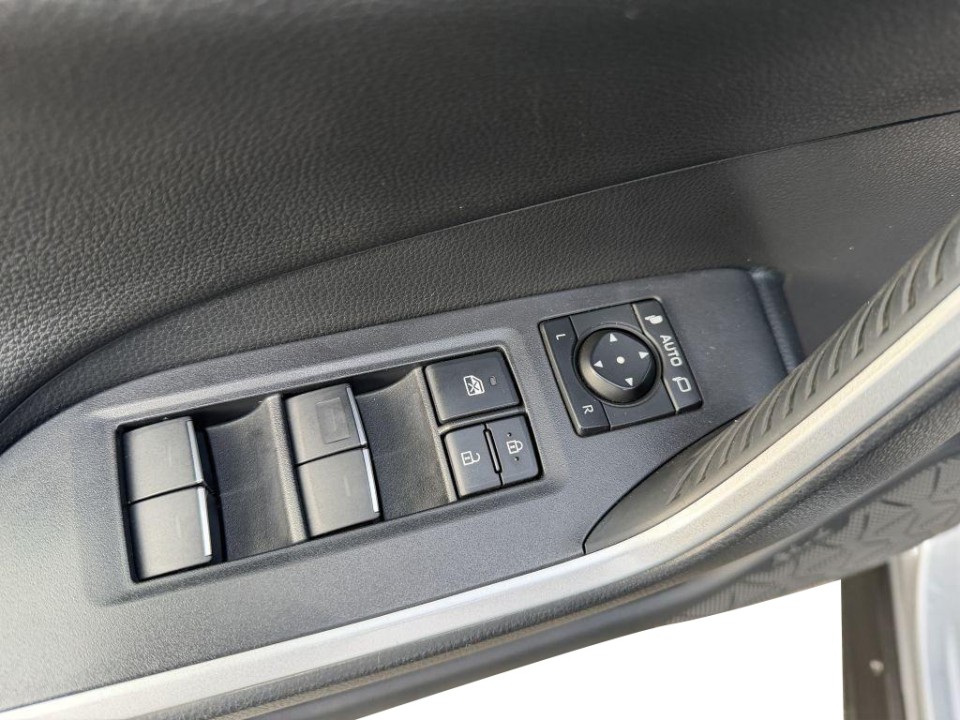 Toyota RAV4 HEV AWD - foto 12