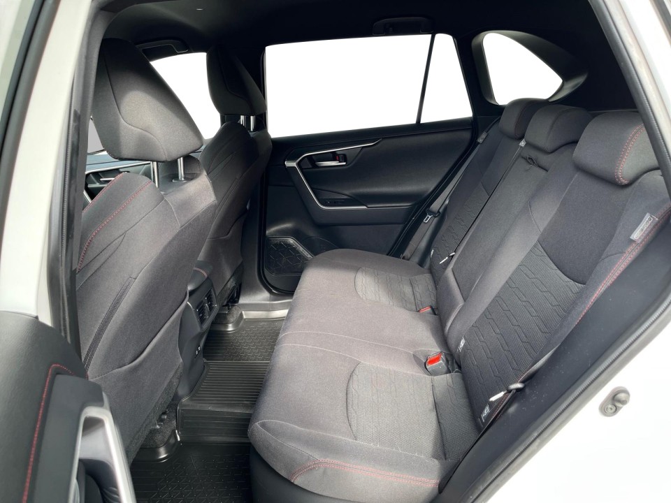 Toyota RAV4 PHEV - foto 6