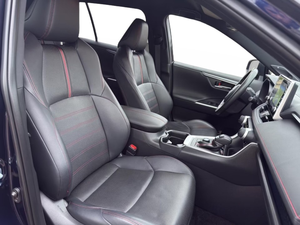 Toyota RAV4 PHEV - foto 10