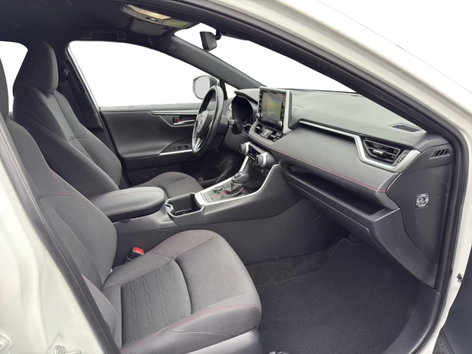 Toyota RAV4 PHEV - foto 12