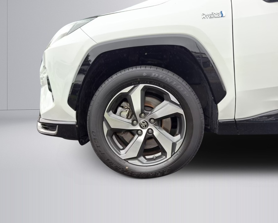 Toyota RAV4 PHEV - foto 17