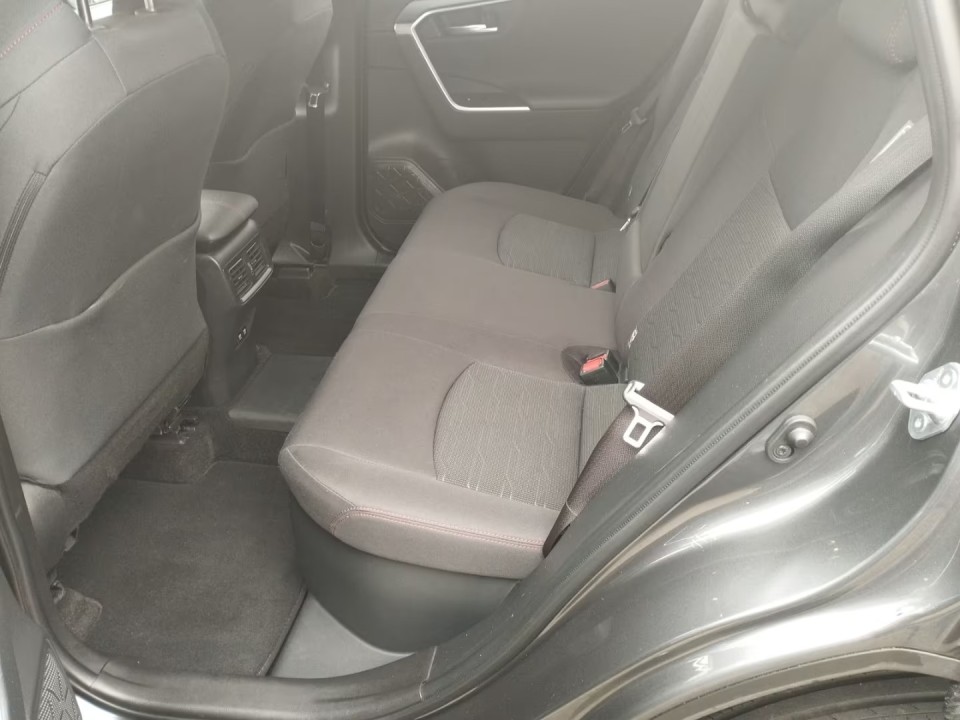 Toyota RAV4 PHEV - foto 15