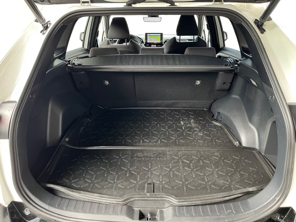 Toyota RAV4 PHEV - foto 11