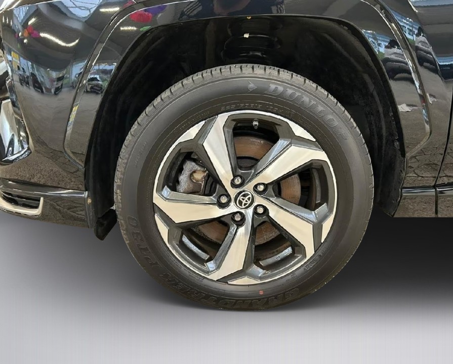 Toyota RAV4 PHEV - foto 12