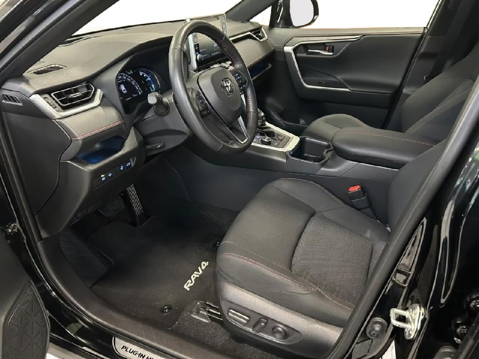 Toyota RAV4 PHEV - foto 7