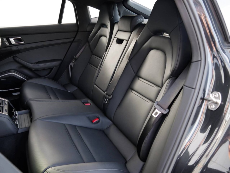 Porsche Panamera 4 E-Hybrid - foto 10