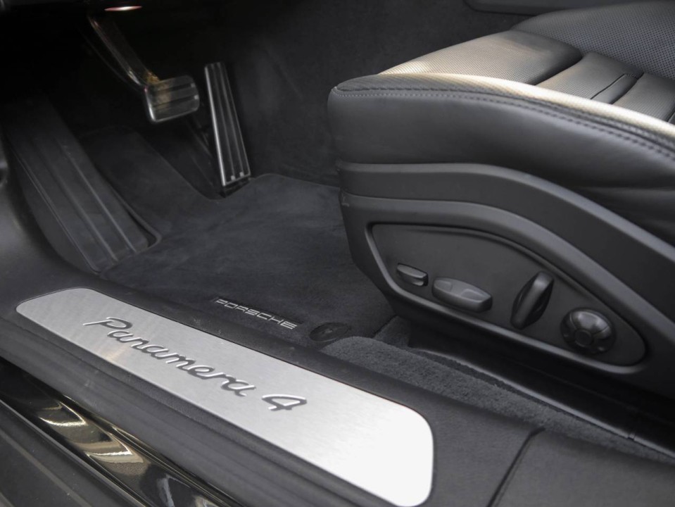 Porsche Panamera 4 E-Hybrid - foto 20