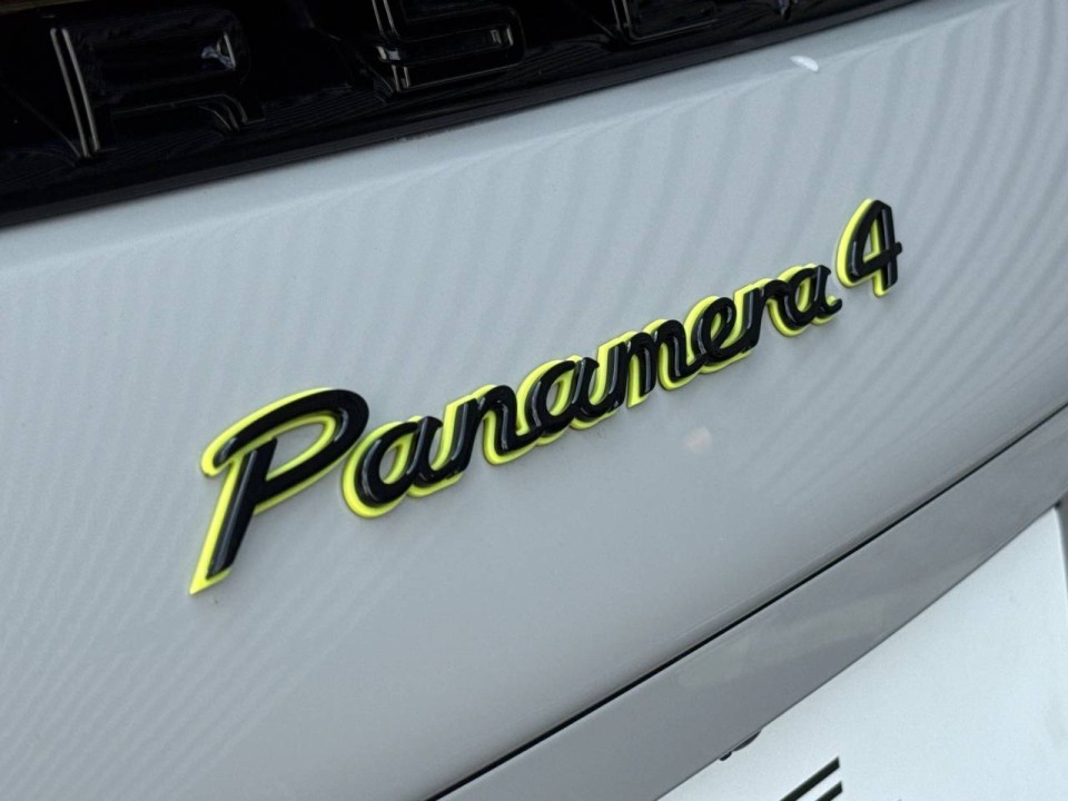 Porsche Panamera 4 E-Hybrid Sport Turismo Platinum Edition - foto 19