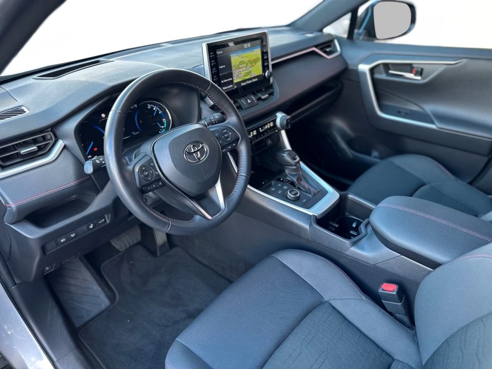 Toyota RAV4 PHEV - foto 9