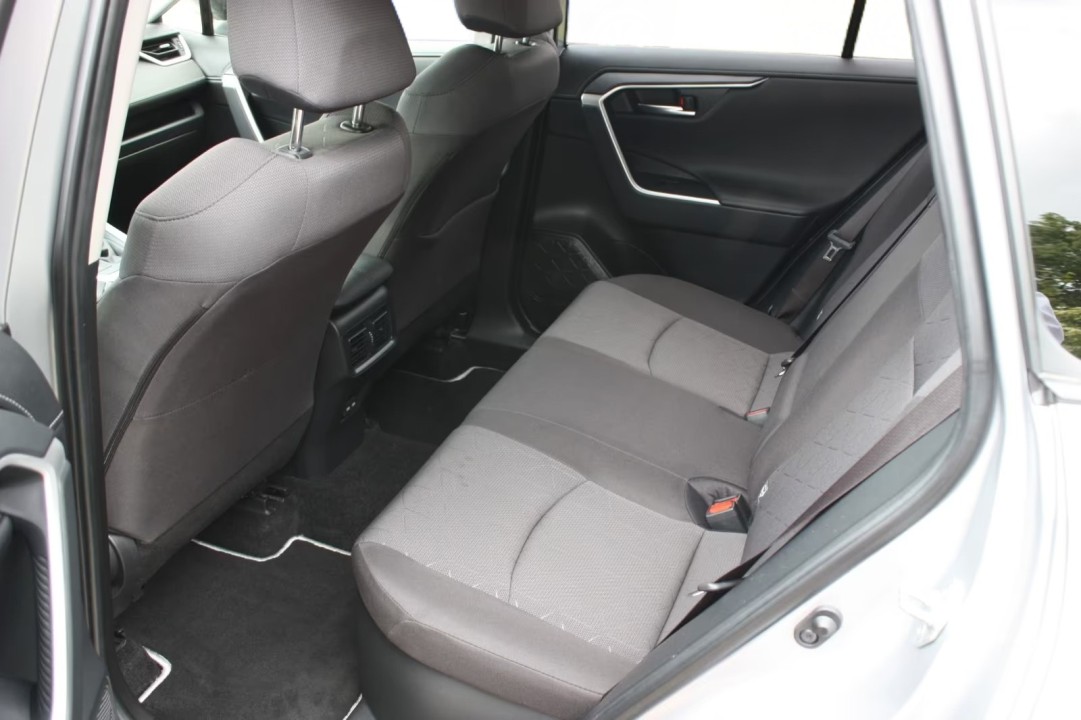 Toyota RAV4 HEV AWD Team D - foto 12