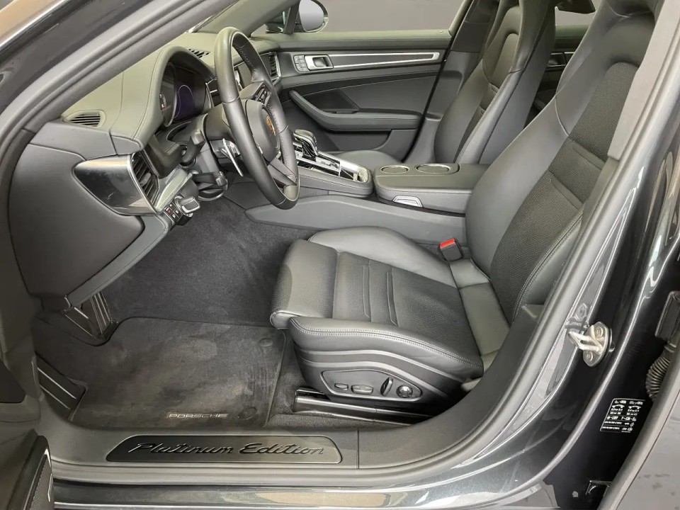 Porsche Panamera 4 Platinum Edition - foto 11