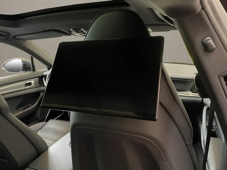 Porsche Panamera 4 Platinum Edition - foto 15