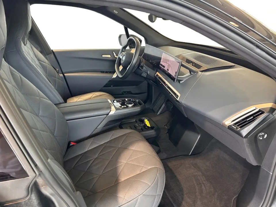 BMW iX xDrive40 - foto 8