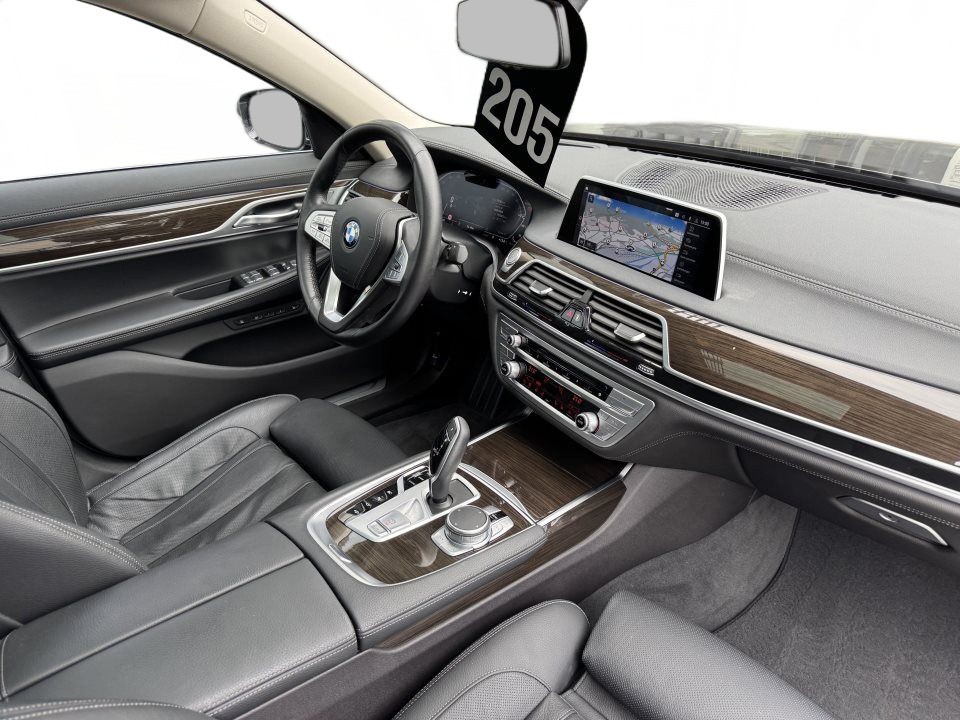 BMW Seria 7 745Le xDrive - foto 9