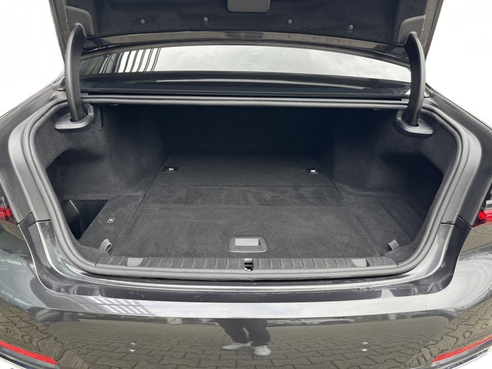 BMW Seria 7 745Le xDrive - foto 17