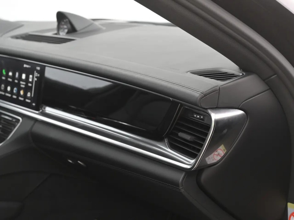 Porsche Panamera 4S - foto 17