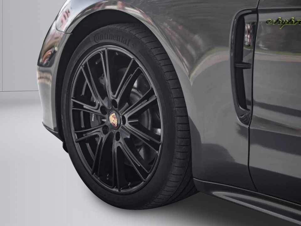 Porsche Panamera 4 E-Hybrid Sport Turismo Platinum Edition - foto 28