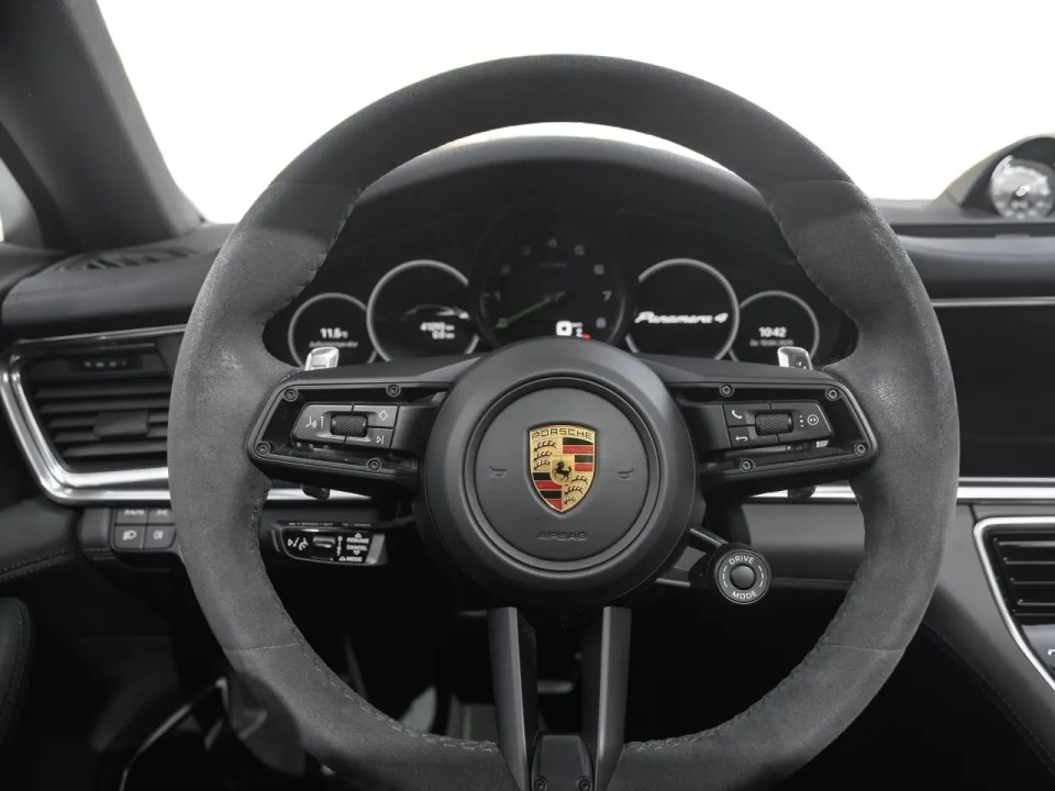 Porsche Panamera 4 E-Hybrid Sport Turismo Platinum Edition - foto 6