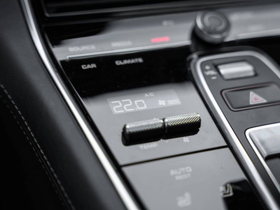 Porsche Panamera GTS - foto 18