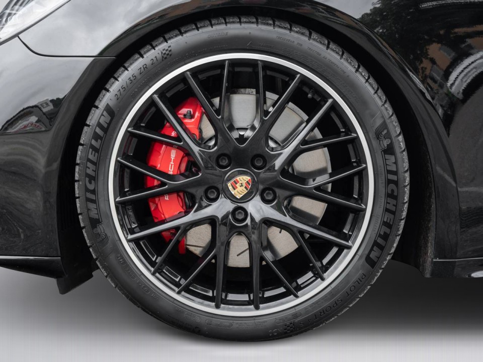 Porsche Panamera GTS - foto 31
