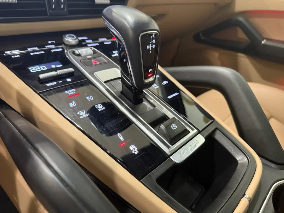 Porsche Cayenne Coupe E-Hybrid - foto 13