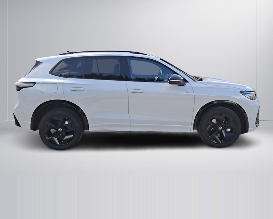 Volkswagen Tiguan R-Line 2.0 TDI DSG 4MOTION (2)