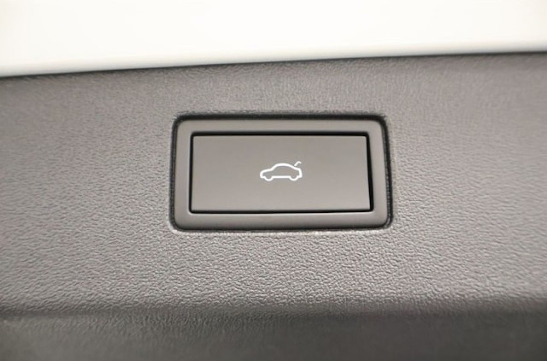 Volkswagen Tiguan R-Line 2.0 TDI DSG 4MOTION - foto 23