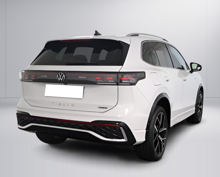 Volkswagen Tiguan R-Line 2.0 TDI DSG 4MOTION (3)